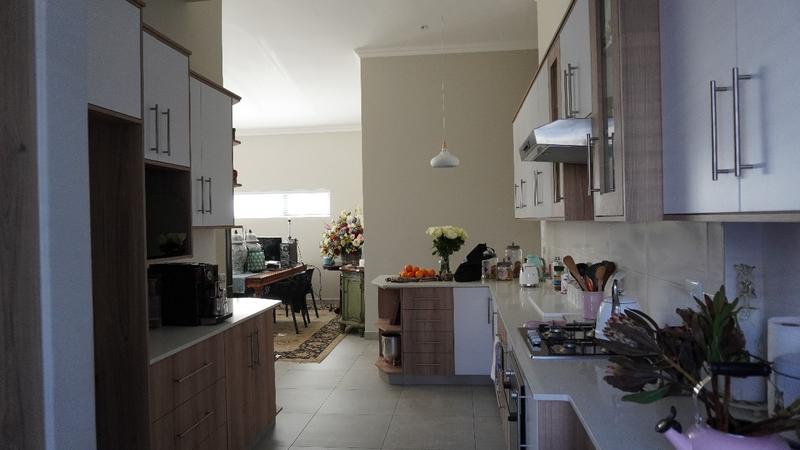 3 Bedroom Property for Sale in Kraaibosch Park Western Cape